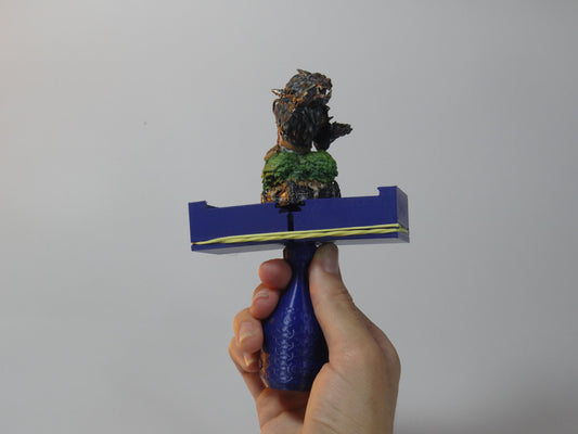 Miniatures’ Paint Handle